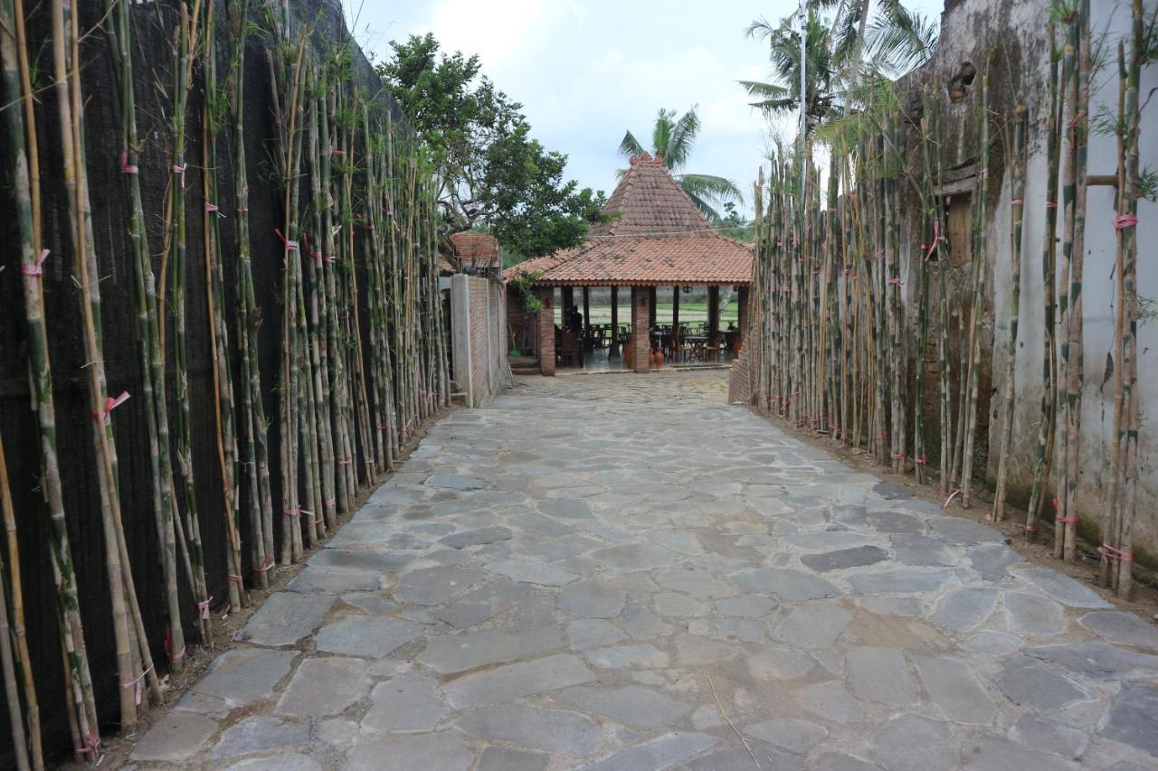 Hotel Gopalan Borobudur Magelang Exterior foto